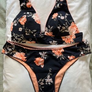 Floral Bikini set, size 4